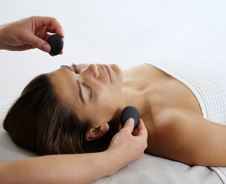 Yon-ka Éclat Cocoon Zen facial in Mississauga